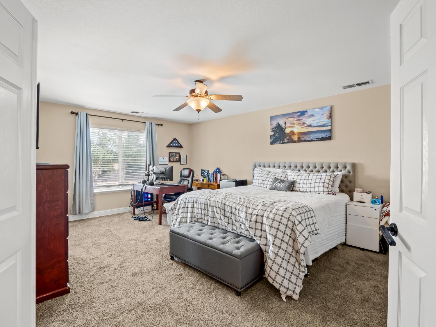 85 N Fairfax Ave, Clovis, CA 93612