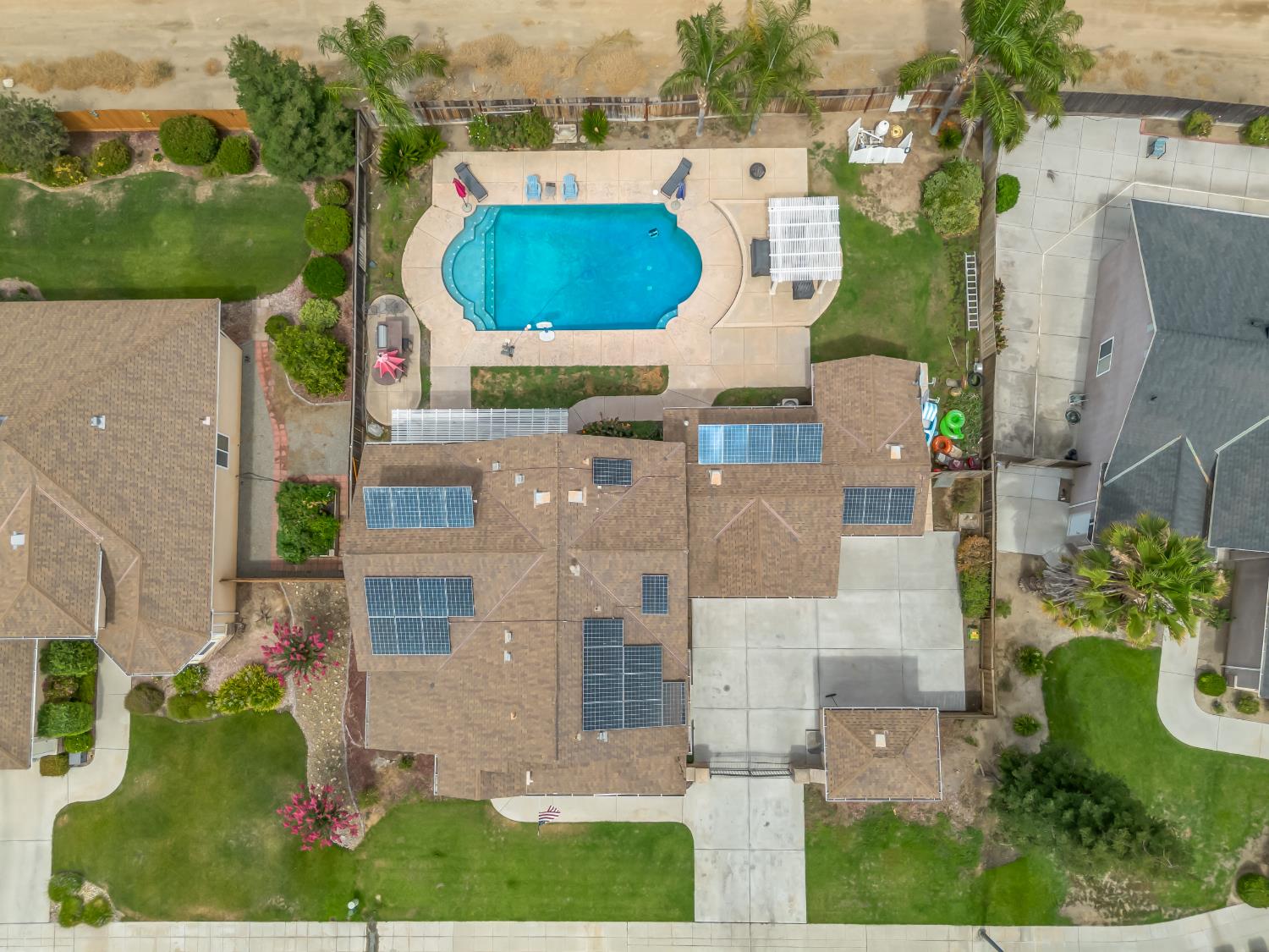 85 N Fairfax Ave, Clovis, CA 93612
