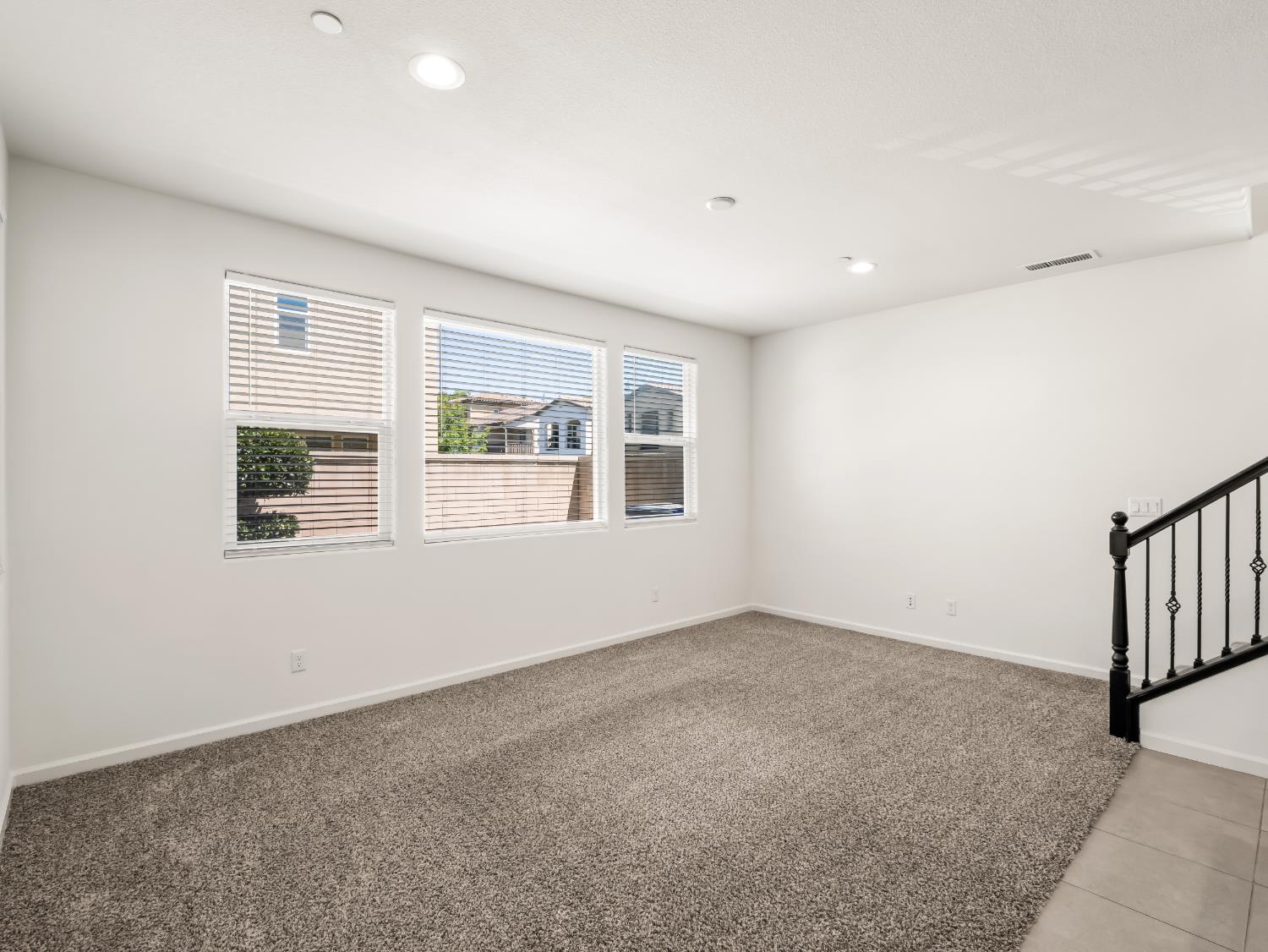 2569 Mustang Dr, Clovis, CA 93612