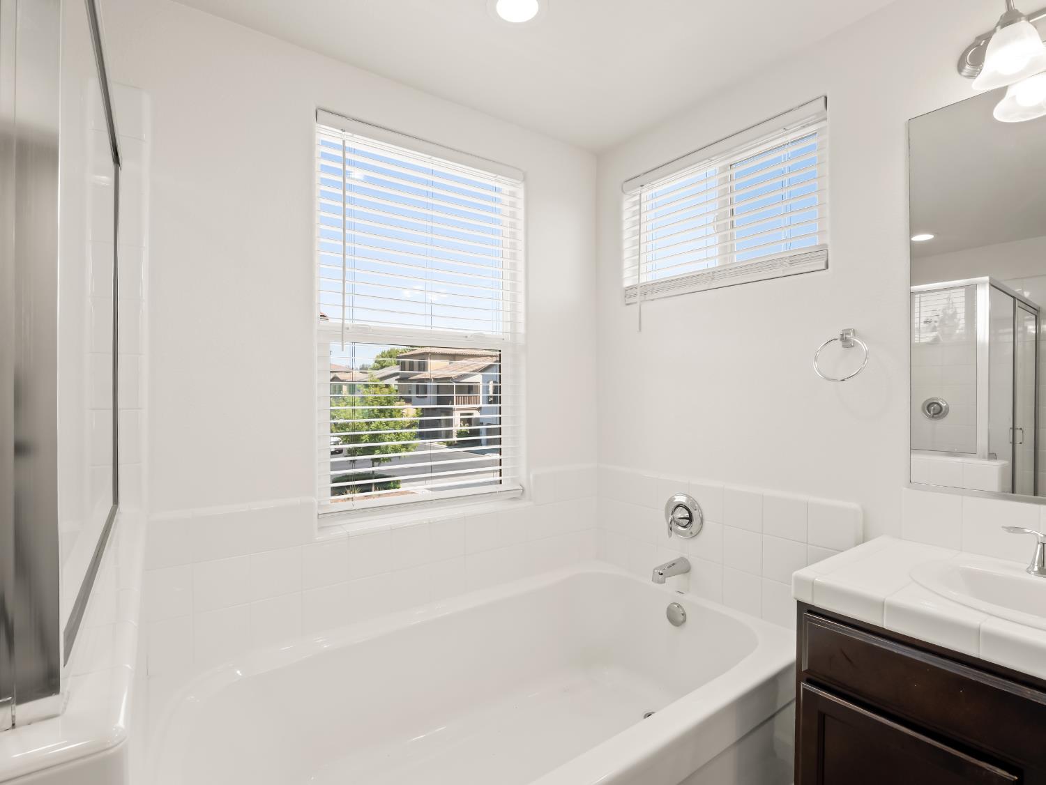 2569 Mustang Dr, Clovis, CA 93612