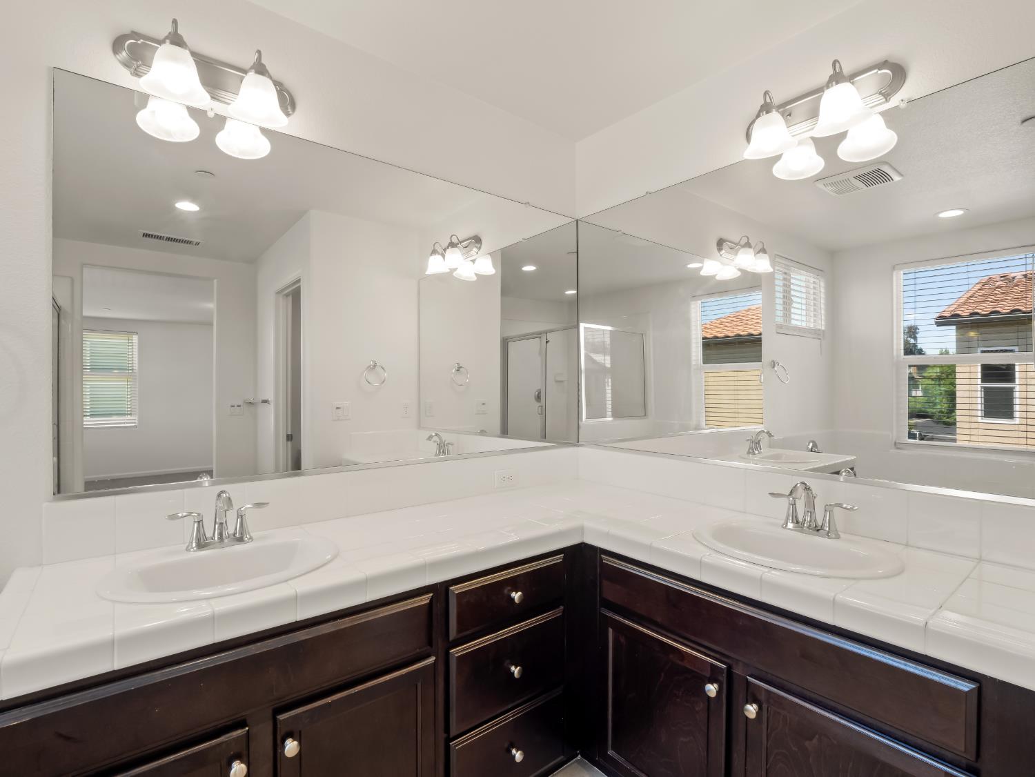 2569 Mustang Dr, Clovis, CA 93612
