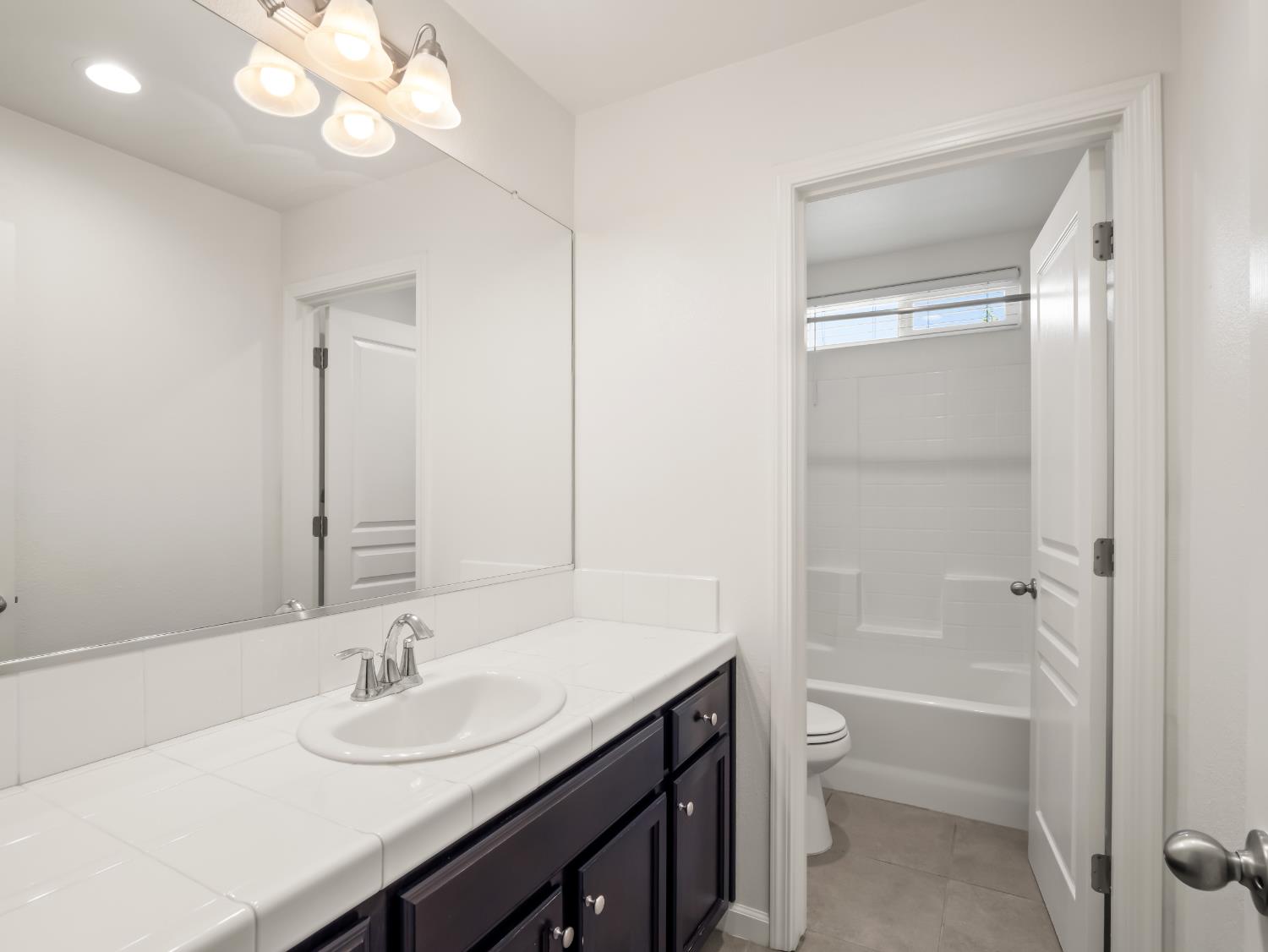 2569 Mustang Dr, Clovis, CA 93612