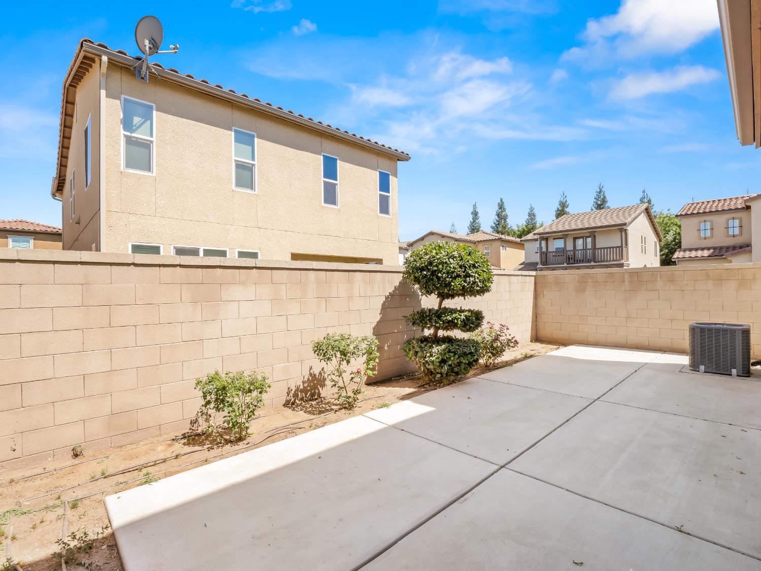 2569 Mustang Dr, Clovis, CA 93612