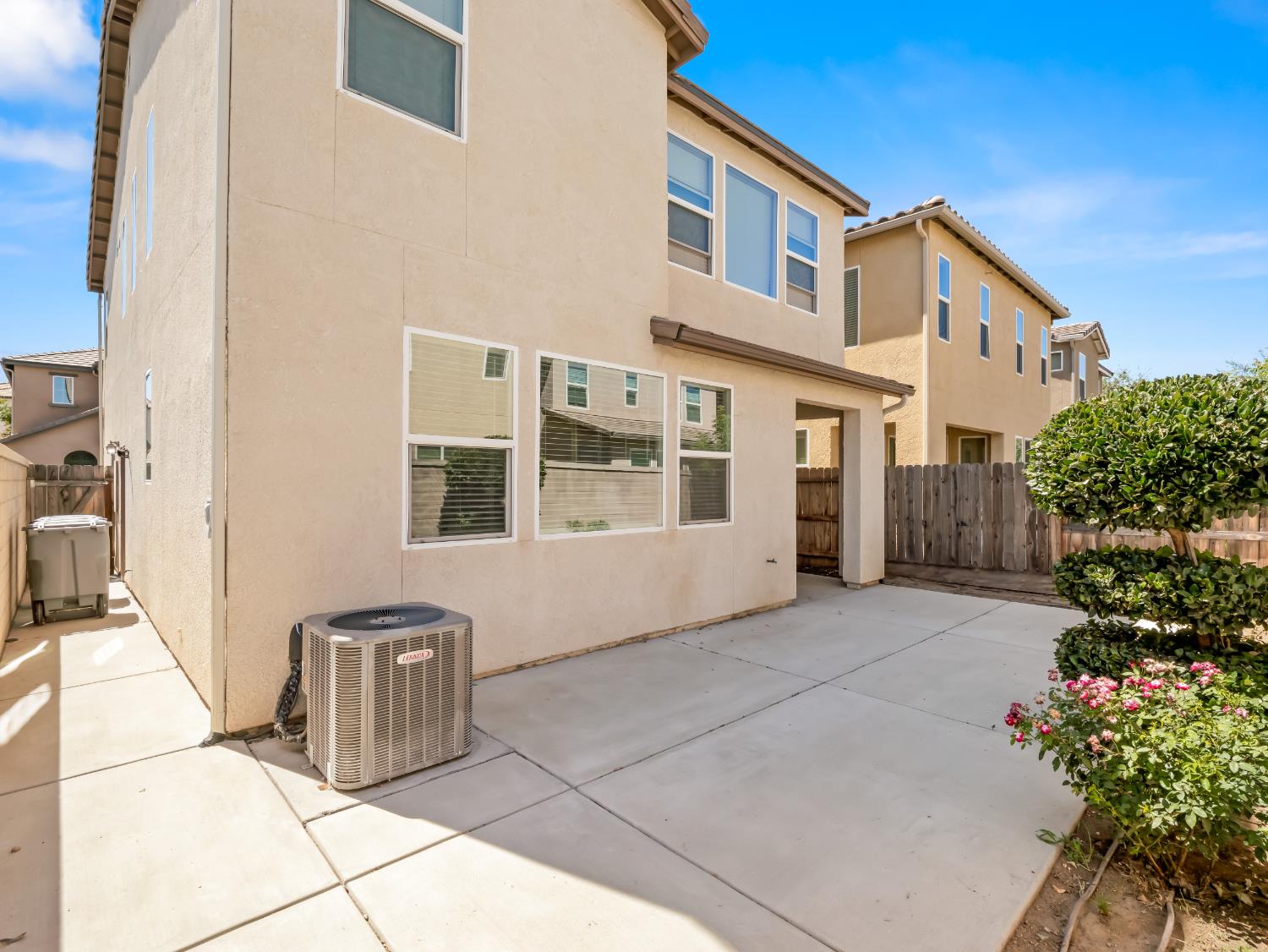 2569 Mustang Dr, Clovis, CA 93612