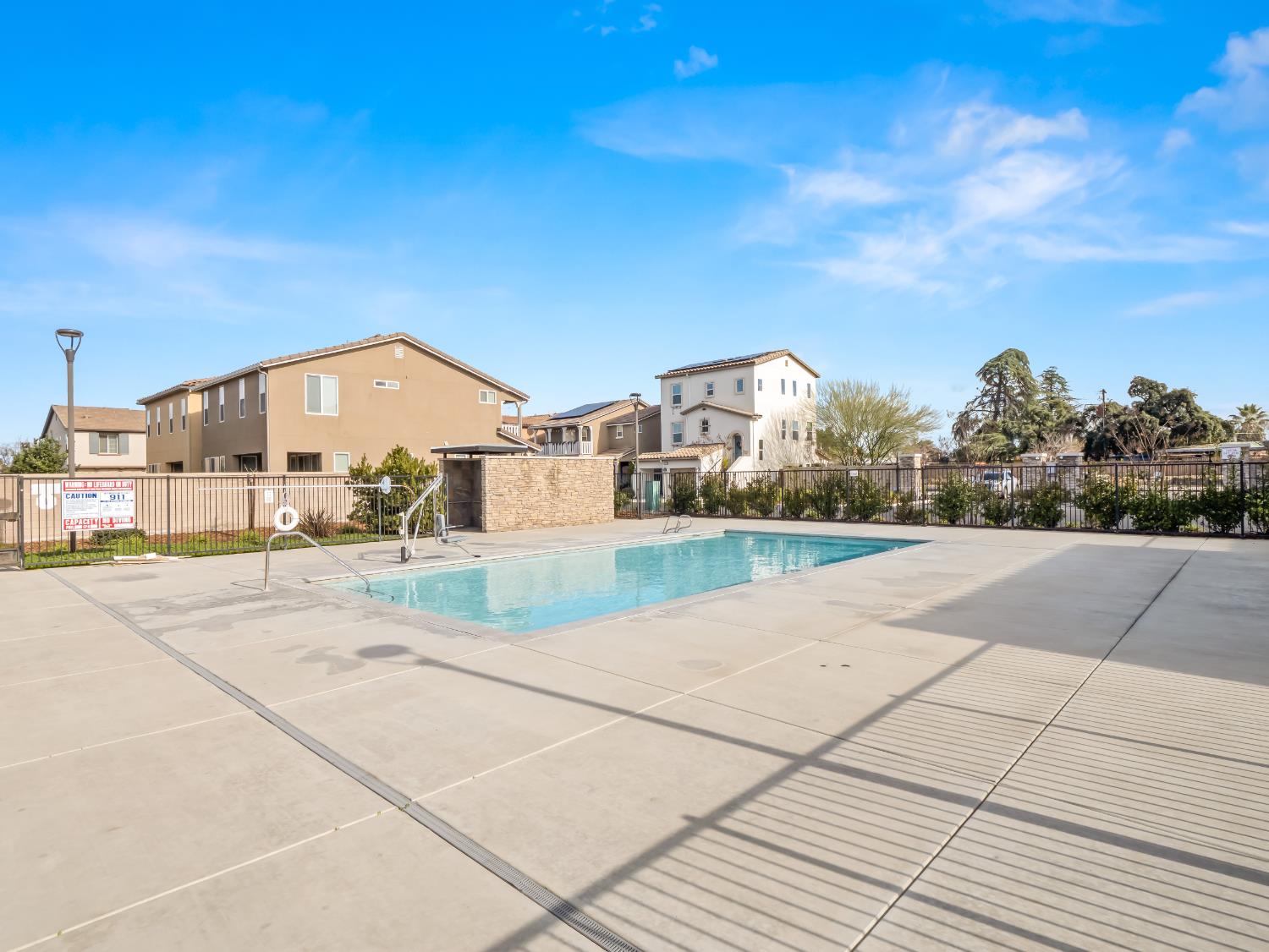 2569 Mustang Dr, Clovis, CA 93612