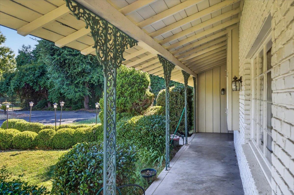 5435 E Liberty Ave, Fresno, CA 93727