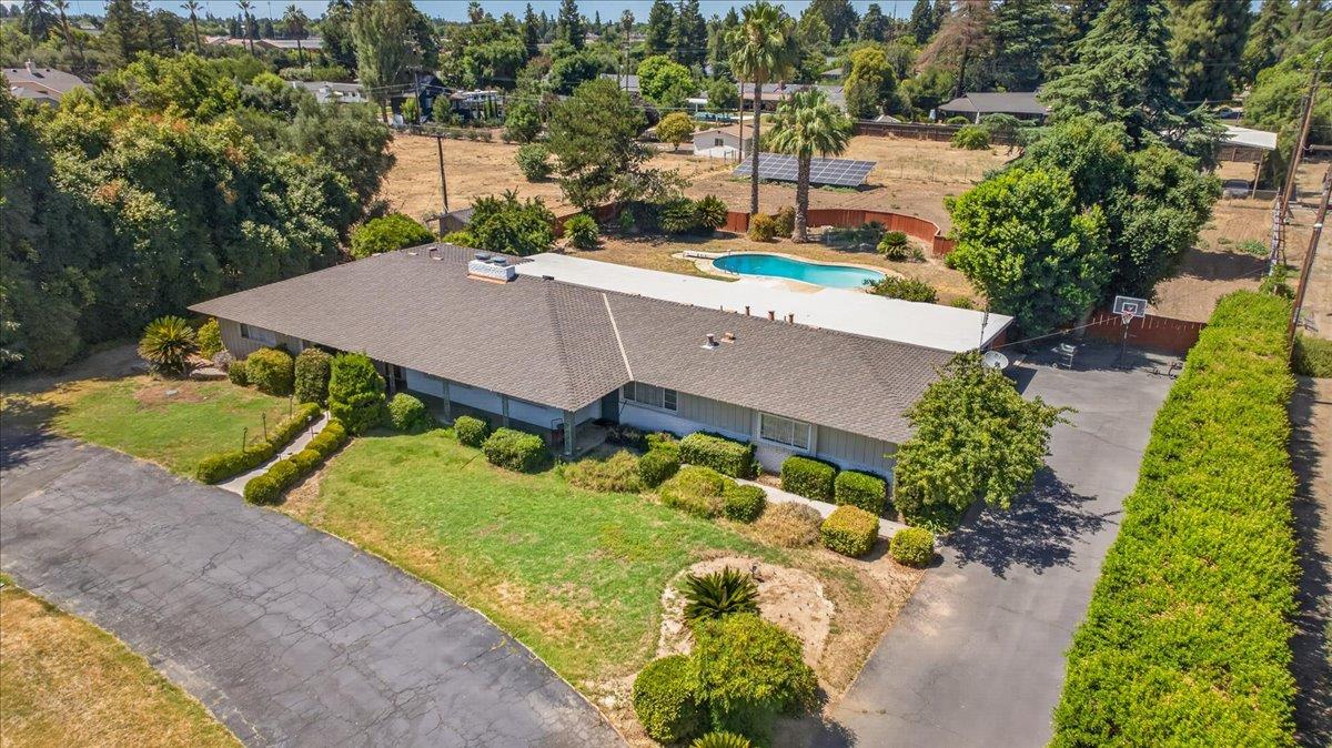 5435 E Liberty Ave, Fresno, CA 93727