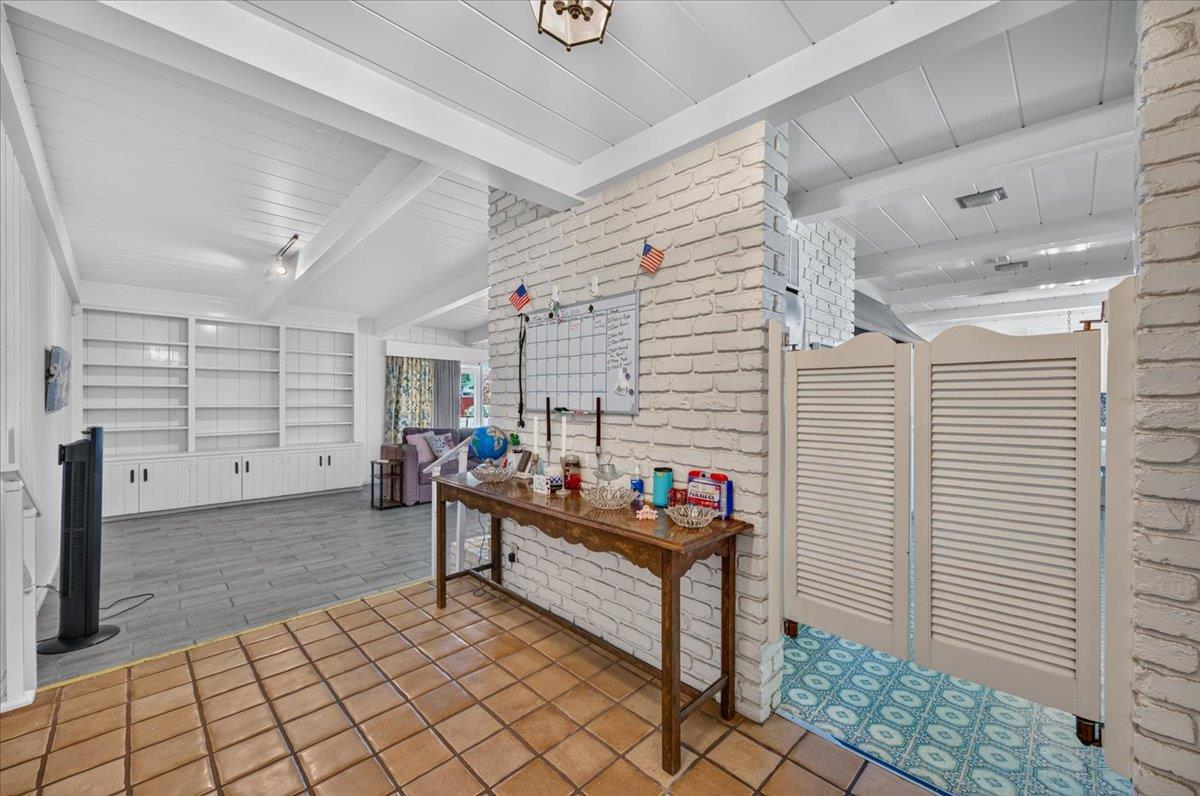 5435 E Liberty Ave, Fresno, CA 93727