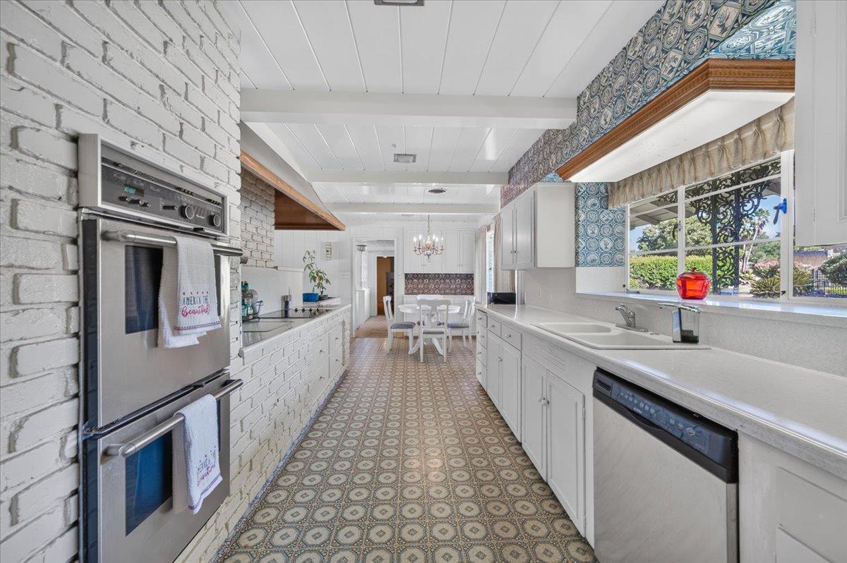 5435 E Liberty Ave, Fresno, CA 93727