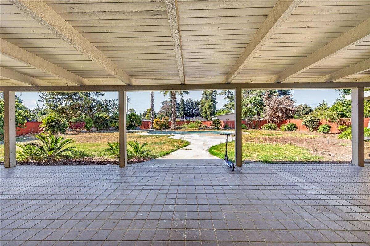 5435 E Liberty Ave, Fresno, CA 93727