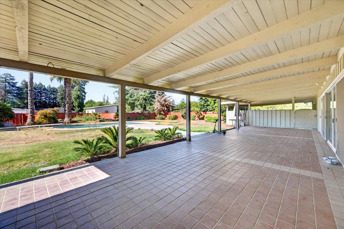 5435 E Liberty Ave, Fresno, CA 93727