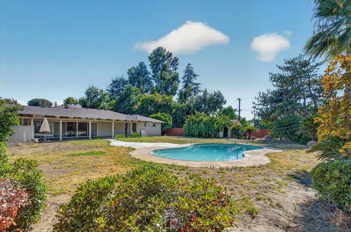 5435 E Liberty Ave, Fresno, CA 93727