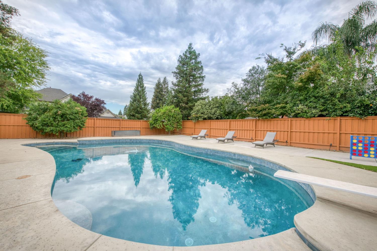 2302 E Chennault Ave, Fresno, CA 93720