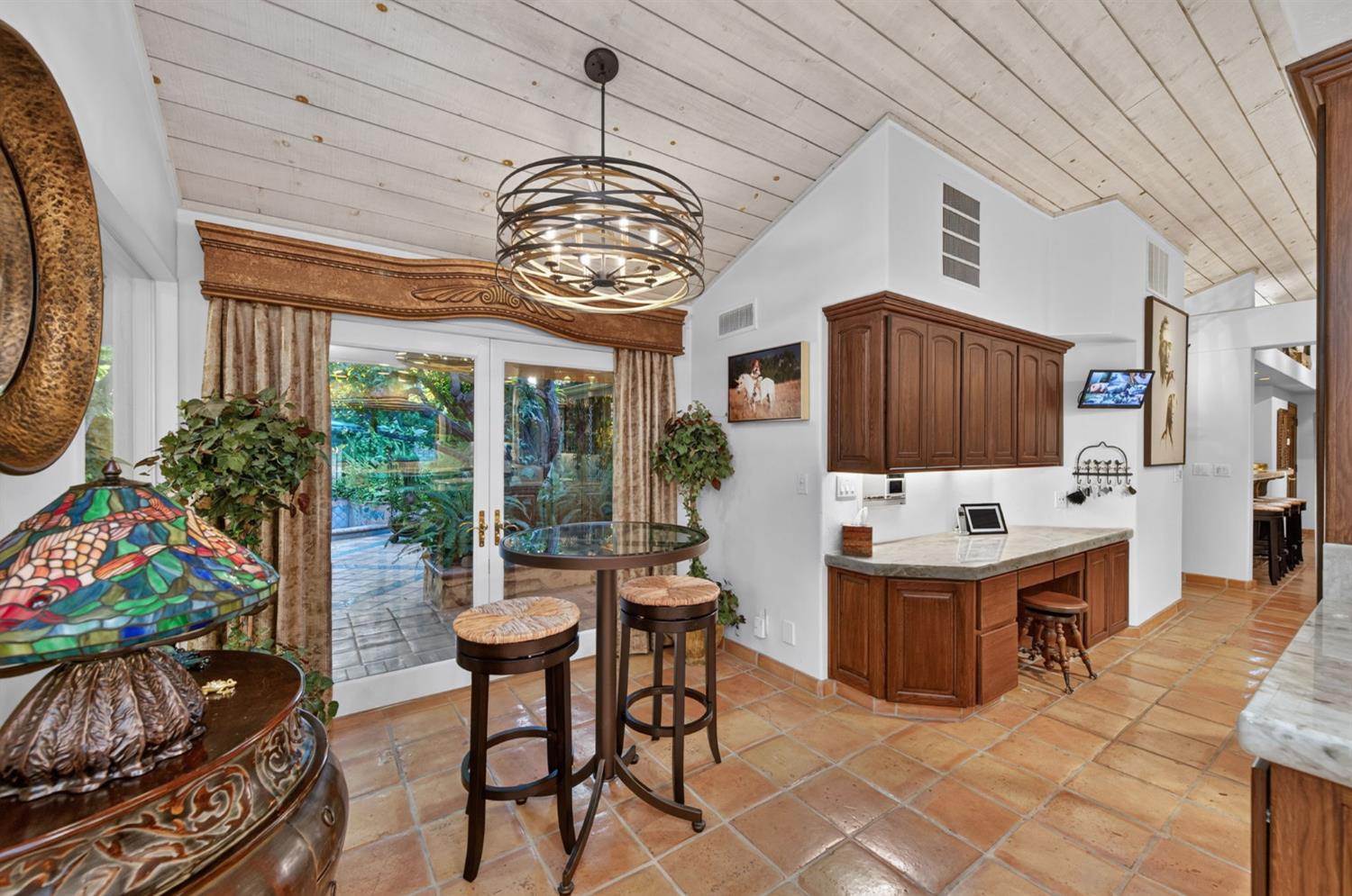 5560 N Forkner Ave, Fresno, CA 93711