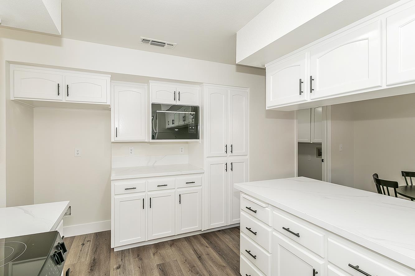 10486 N Doheny Dr, Fresno, CA 93730