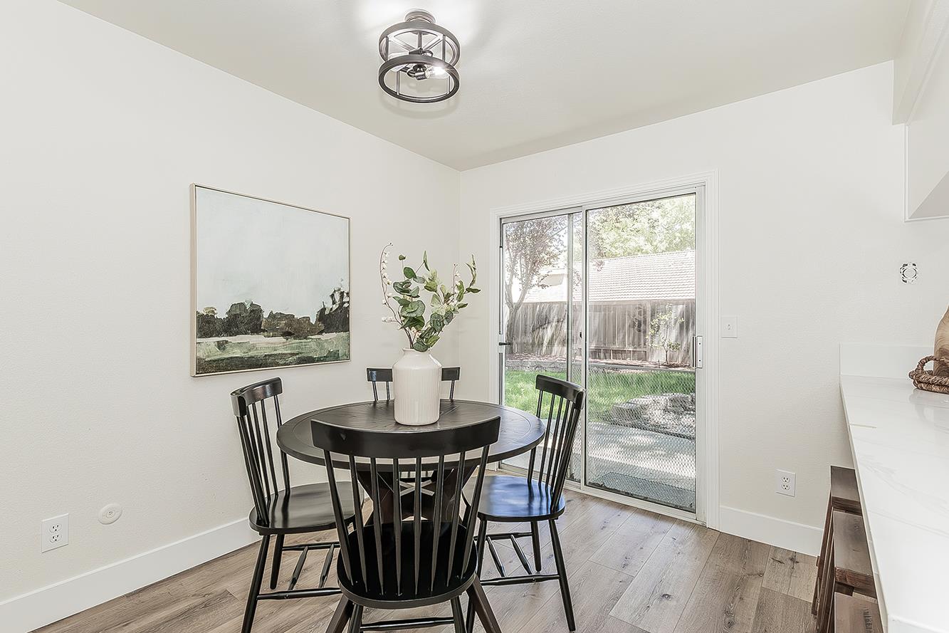 10486 N Doheny Dr, Fresno, CA 93730