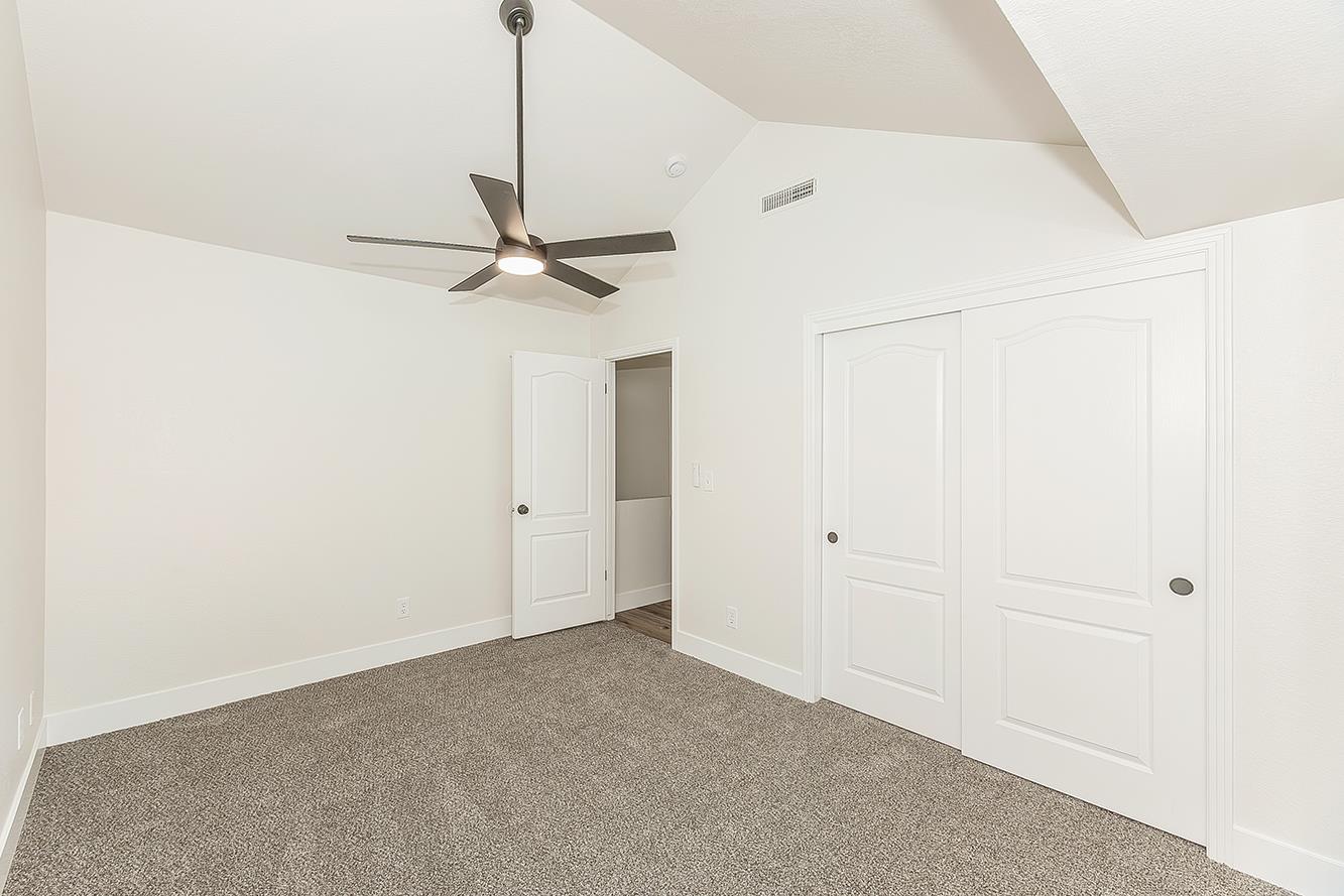 10486 N Doheny Dr, Fresno, CA 93730