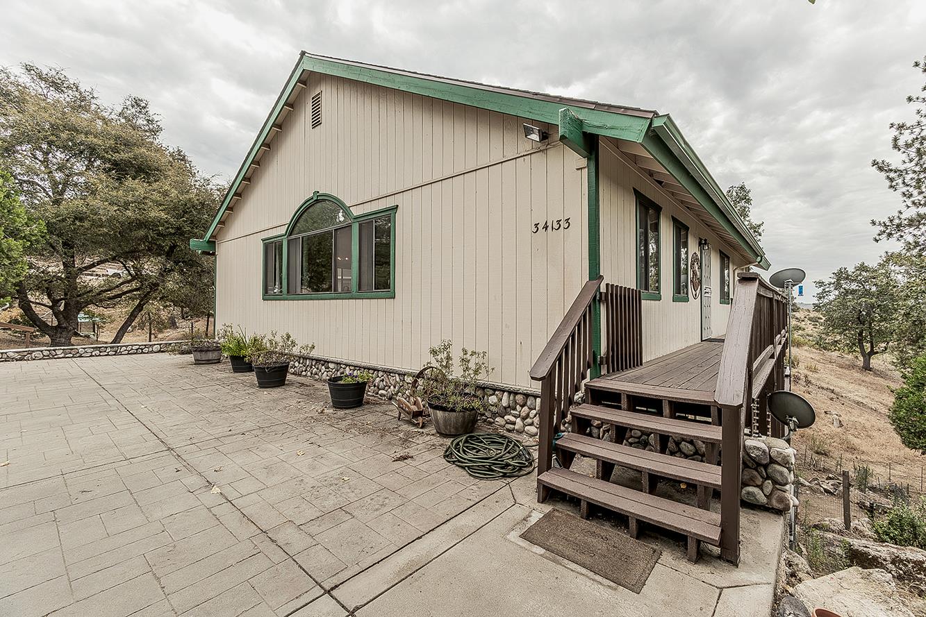34133 Natoma Rd, Auberry, CA 93602