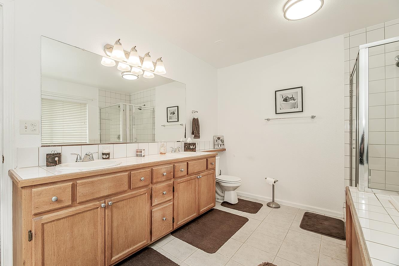 34133 Natoma Rd, Auberry, CA 93602