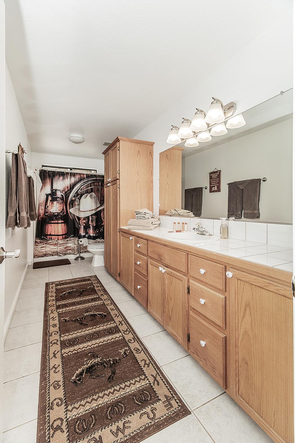 34133 Natoma Rd, Auberry, CA 93602