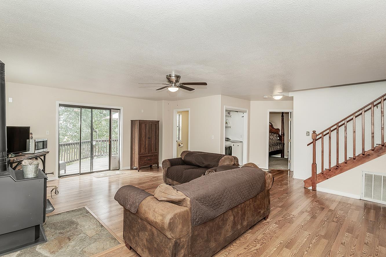 34133 Natoma Rd, Auberry, CA 93602