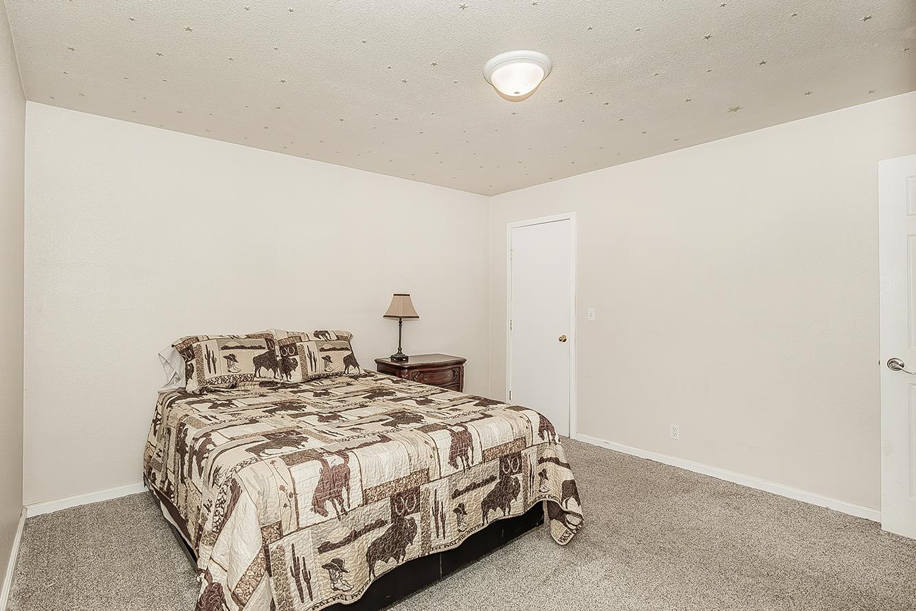 34133 Natoma Rd, Auberry, CA 93602