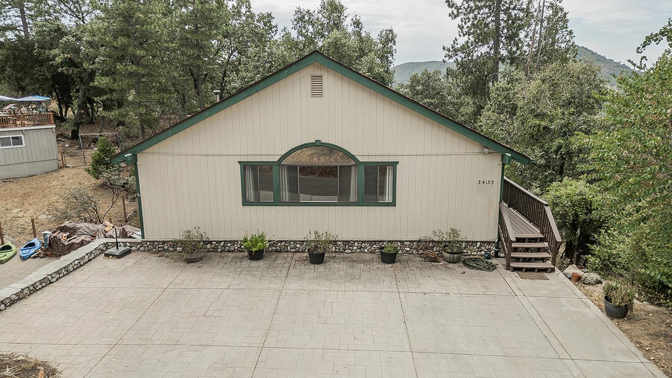 34133 Natoma Rd, Auberry, CA 93602