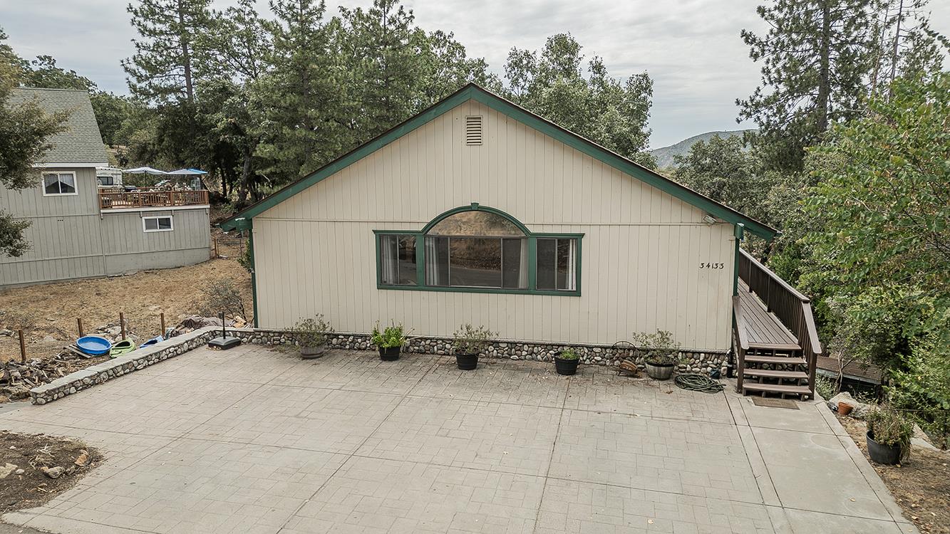 34133 Natoma Rd, Auberry, CA 93602