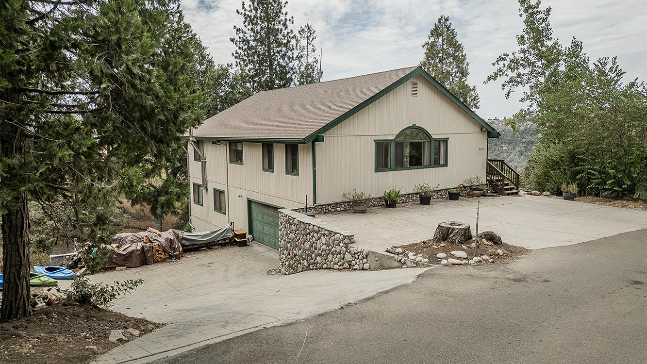 34133 Natoma Rd, Auberry, CA 93602