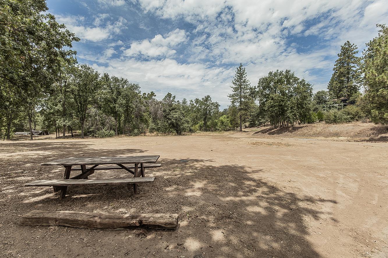 34133 Natoma Rd, Auberry, CA 93602