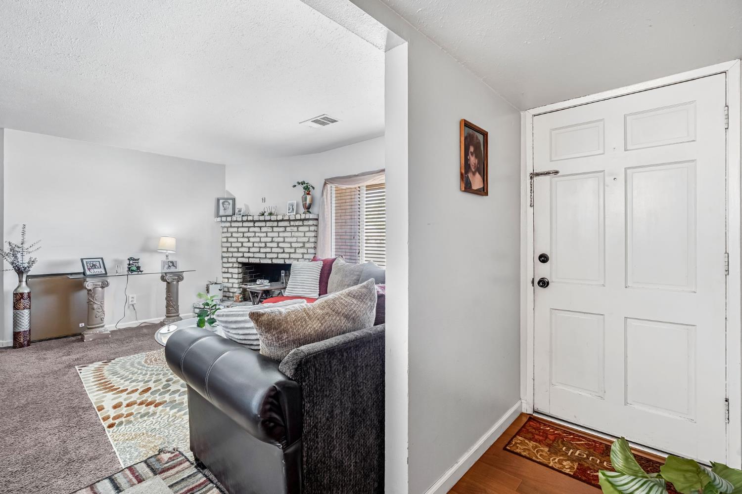22080 W Nevada Ave, San Joaquin, CA 93660