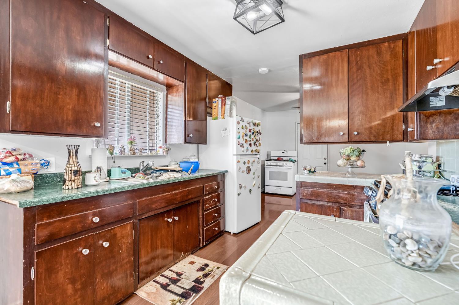22080 W Nevada Ave, San Joaquin, CA 93660