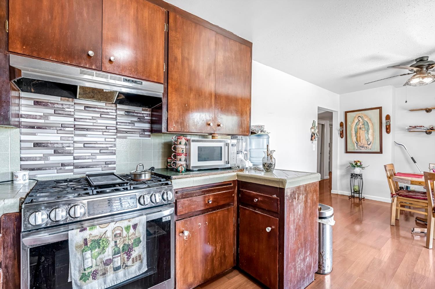 22080 W Nevada Ave, San Joaquin, CA 93660