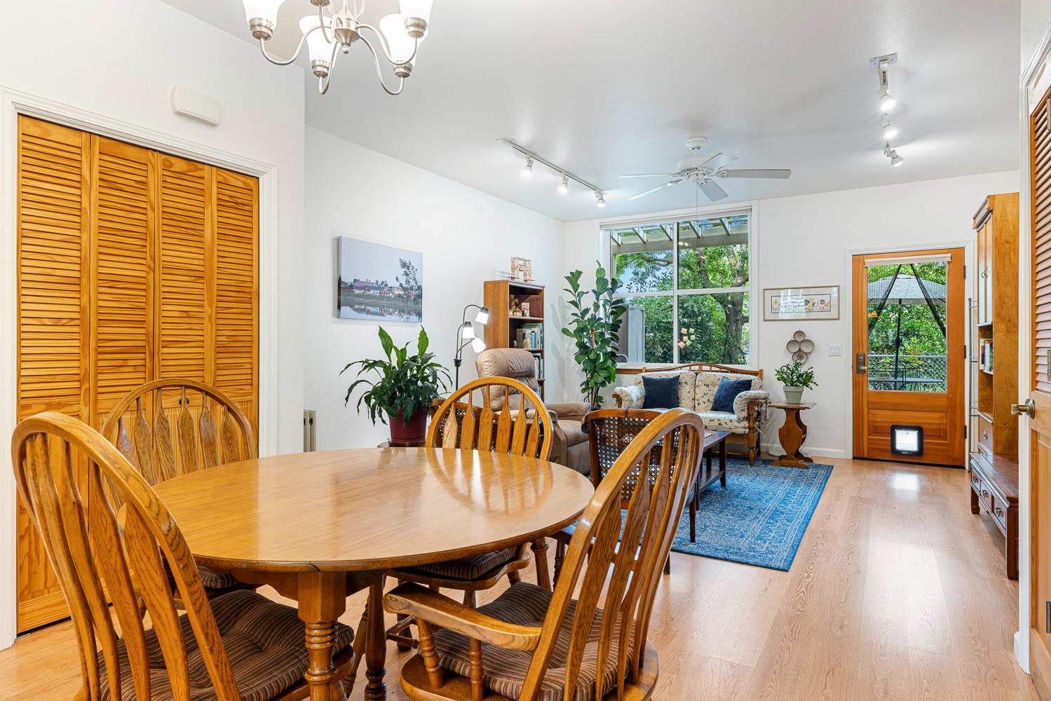 2658 E Alluvial Ave #113, Fresno, CA 93720
