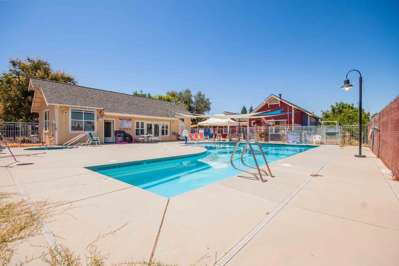 2658 E Alluvial Ave #113, Fresno, CA 93720