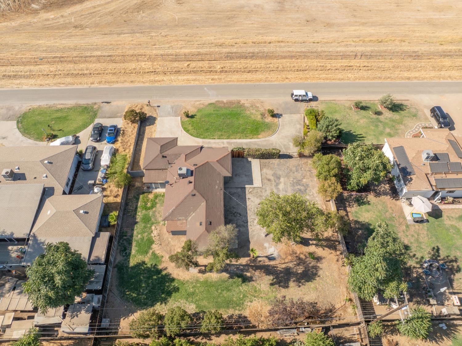 4683 W Hedges Ave, Fresno, CA 93722