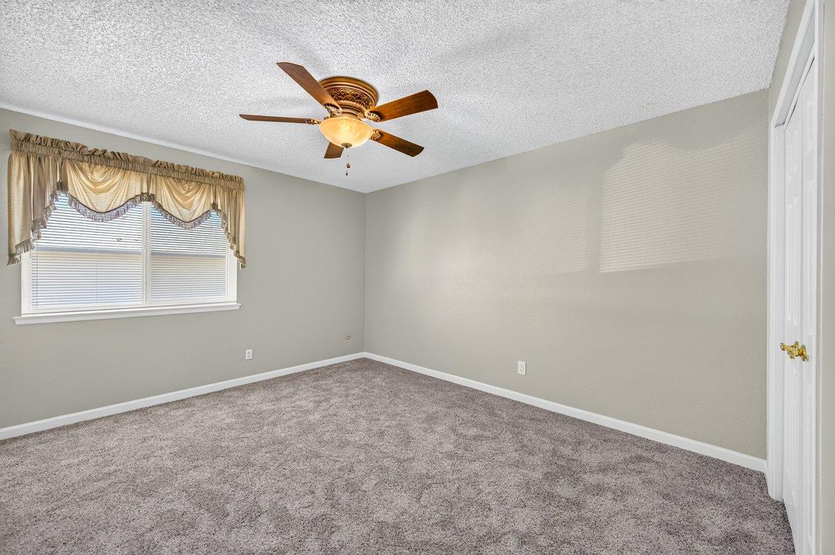 4853 N Winery Cir #115, Fresno, CA 93726