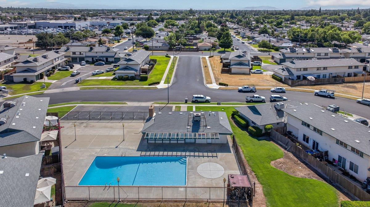 4853 N Winery Cir #115, Fresno, CA 93726