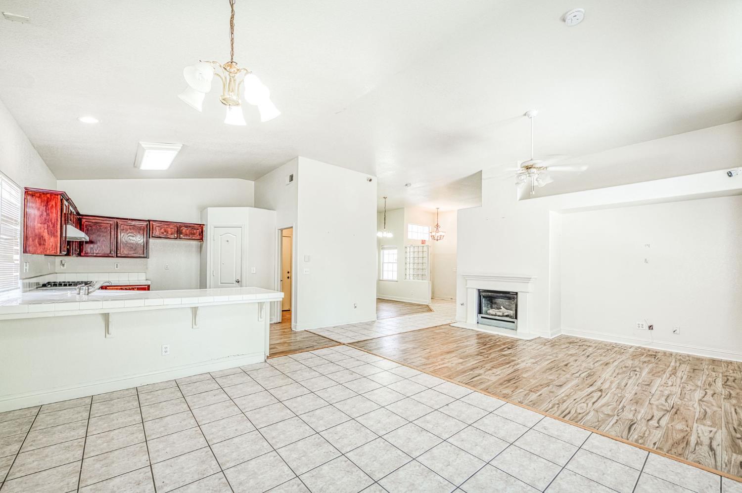 2274 S Eddy Ave, Fresno, CA 93727