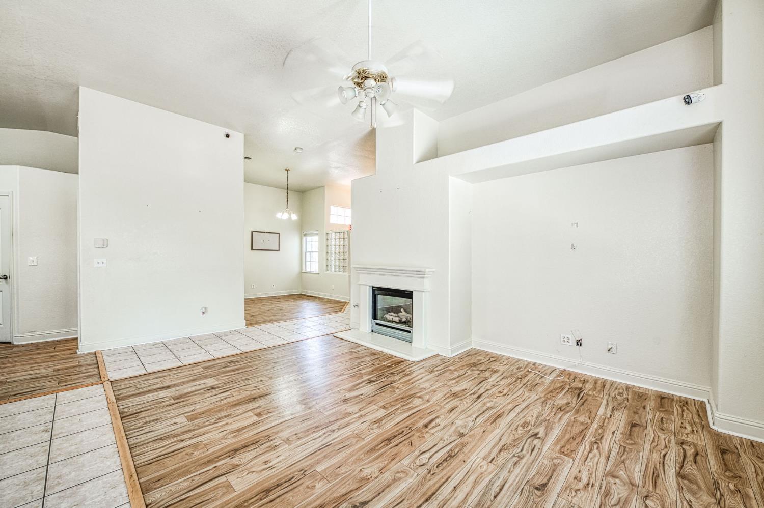 2274 S Eddy Ave, Fresno, CA 93727