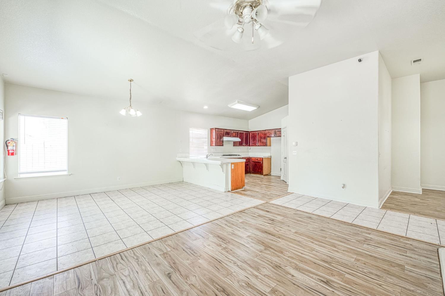 2274 S Eddy Ave, Fresno, CA 93727