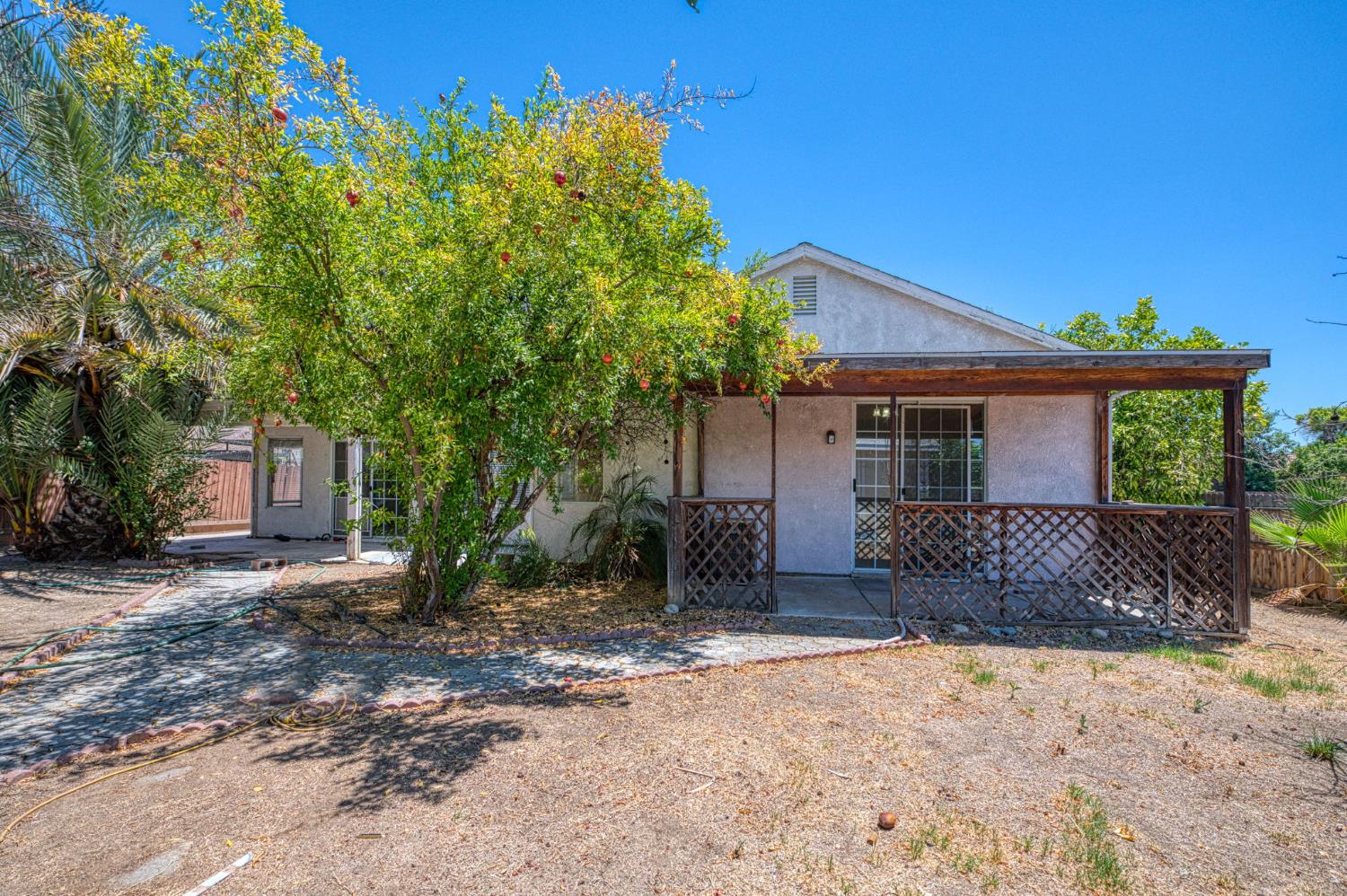2274 S Eddy Ave, Fresno, CA 93727