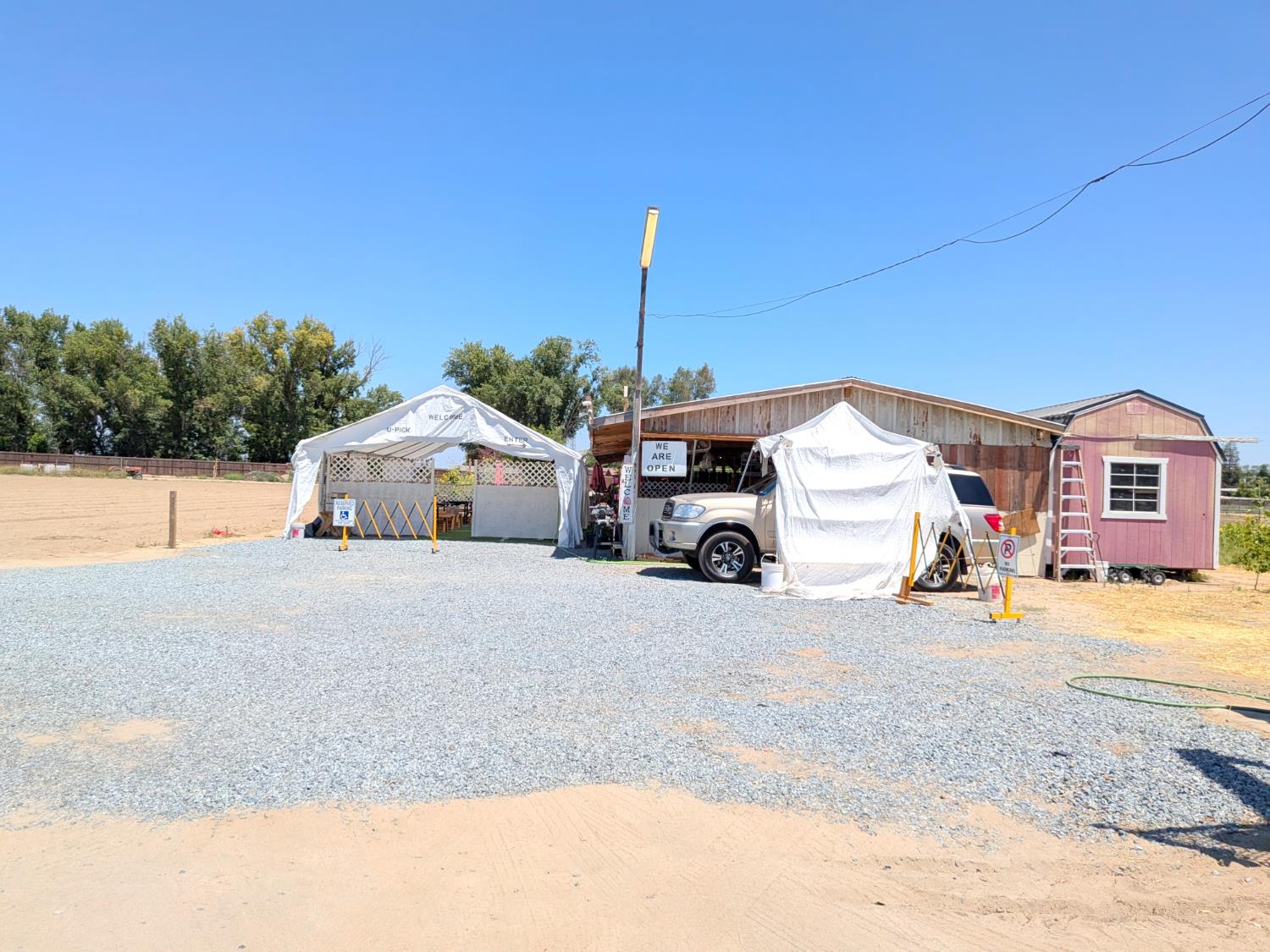 284 S Temperance Ave, Fresno, CA 93727
