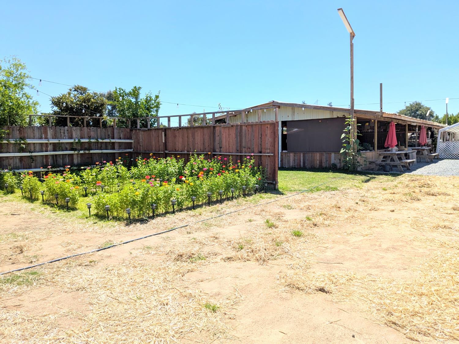 284 S Temperance Ave, Fresno, CA 93727