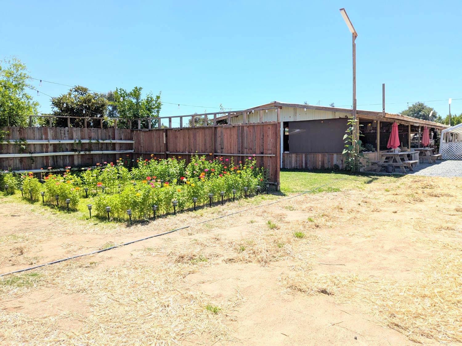 284 S Temperance Ave, Fresno, CA 93727