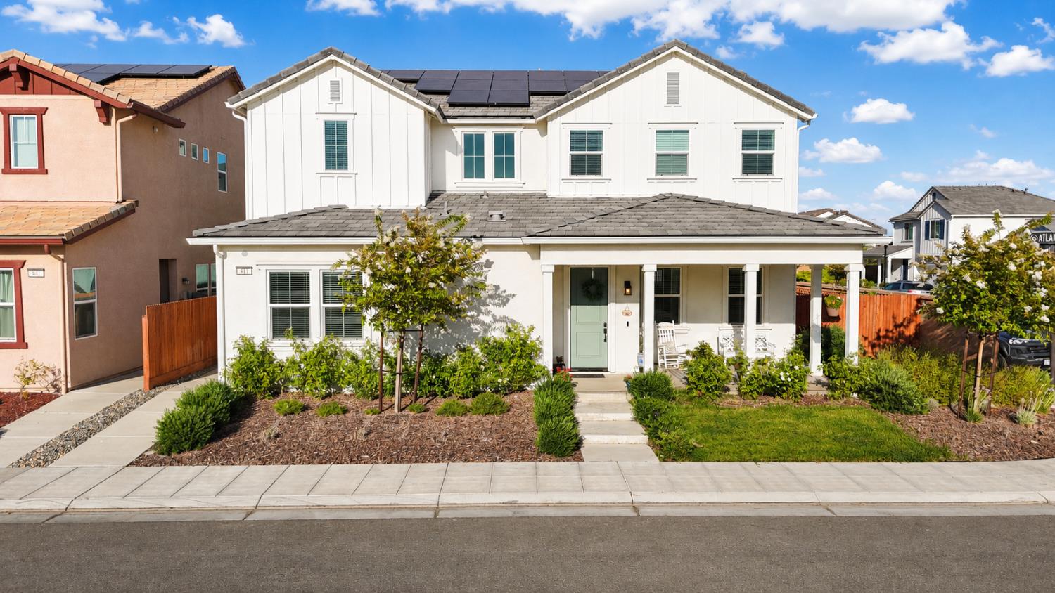 411 Atlantica Dr S, Madera, CA 93636