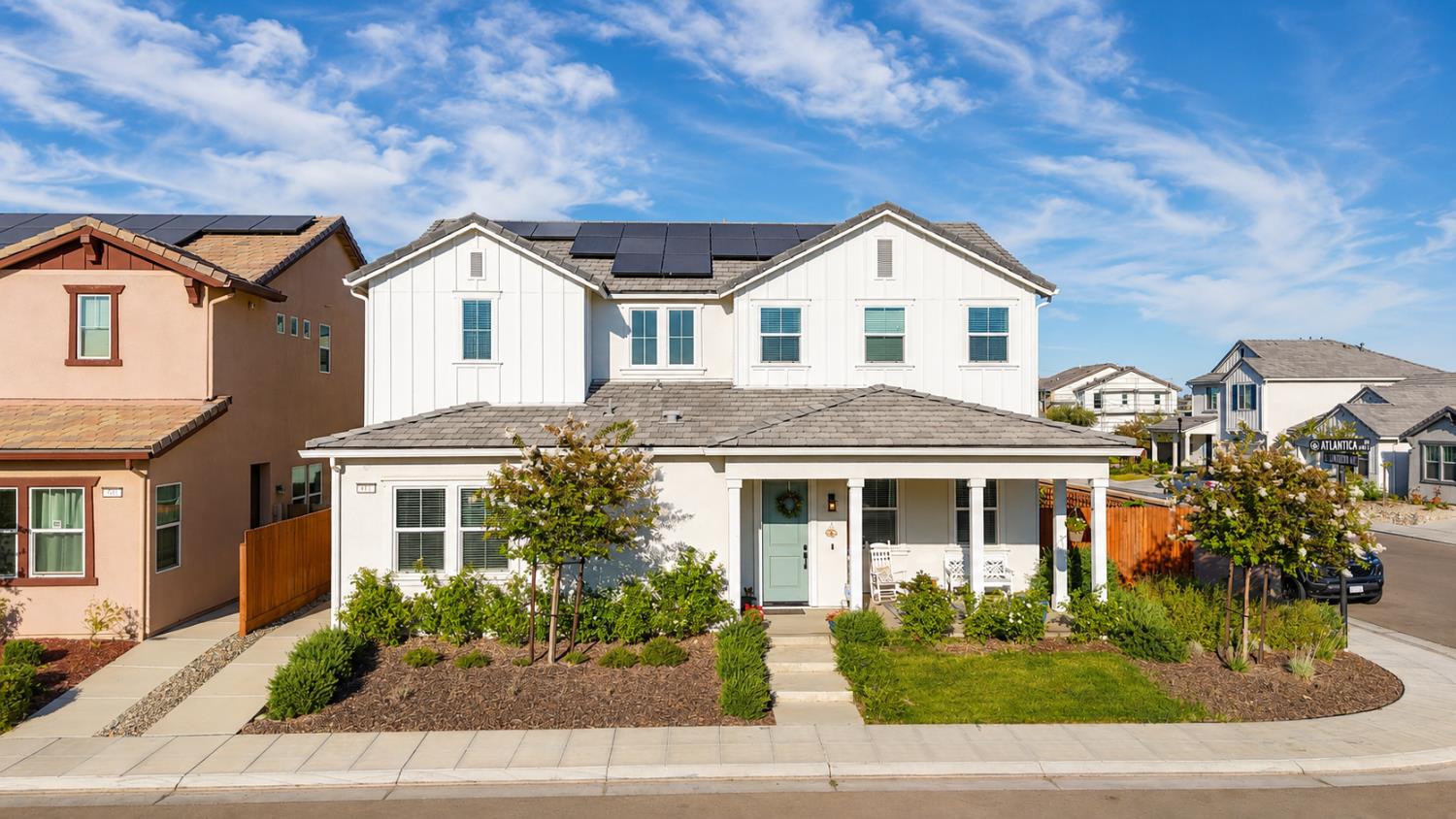 411 Atlantica Dr S, Madera, CA 93636