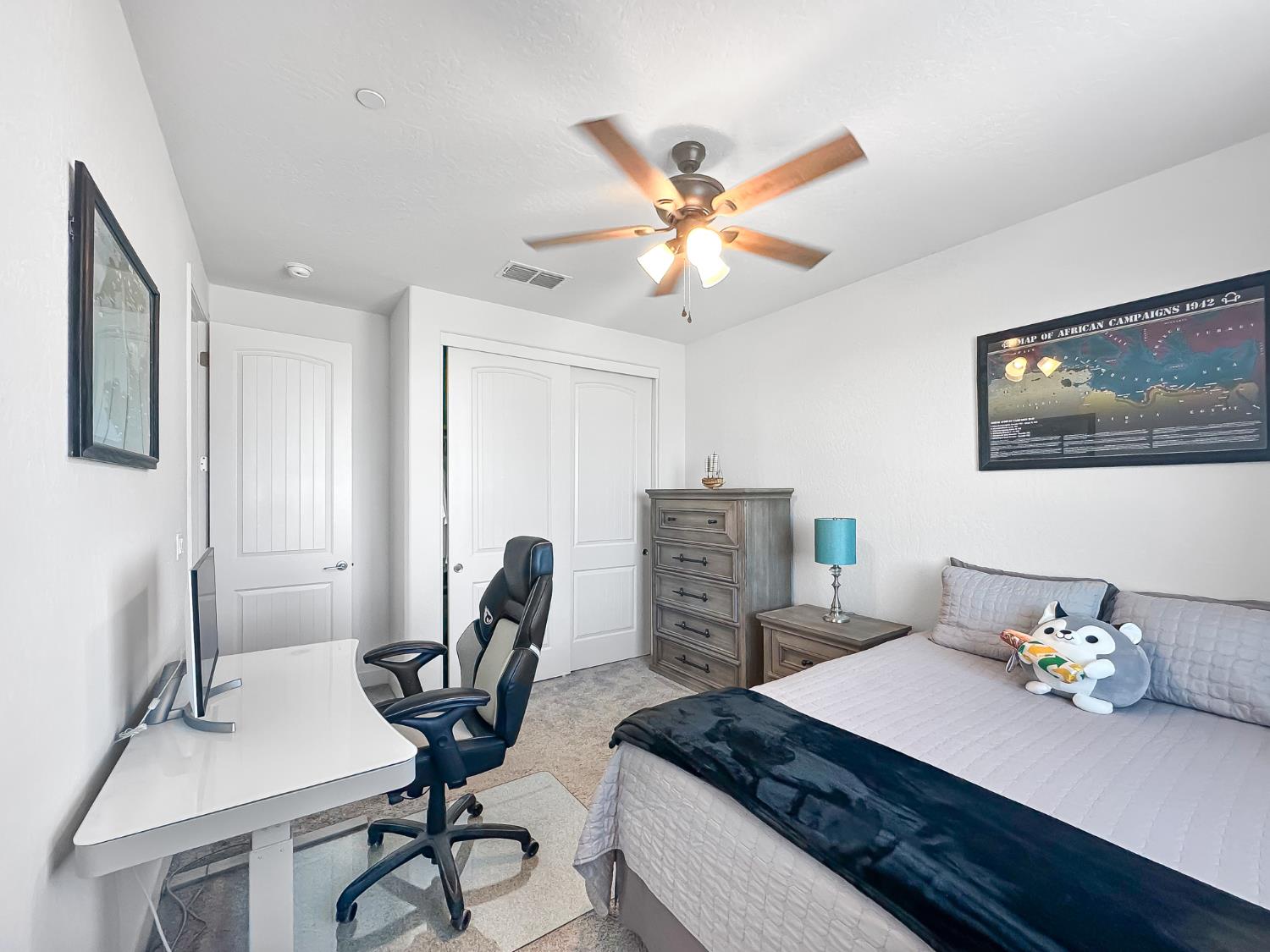 411 Atlantica Dr S, Madera, CA 93636