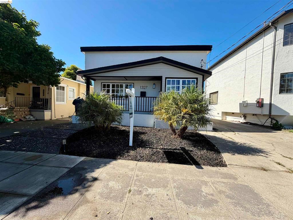 1327 NE Ward St, Berkeley, CA 94702