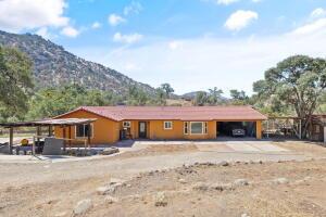 35548 Hummingbird Ln, Yokuts Valley, CA 93675